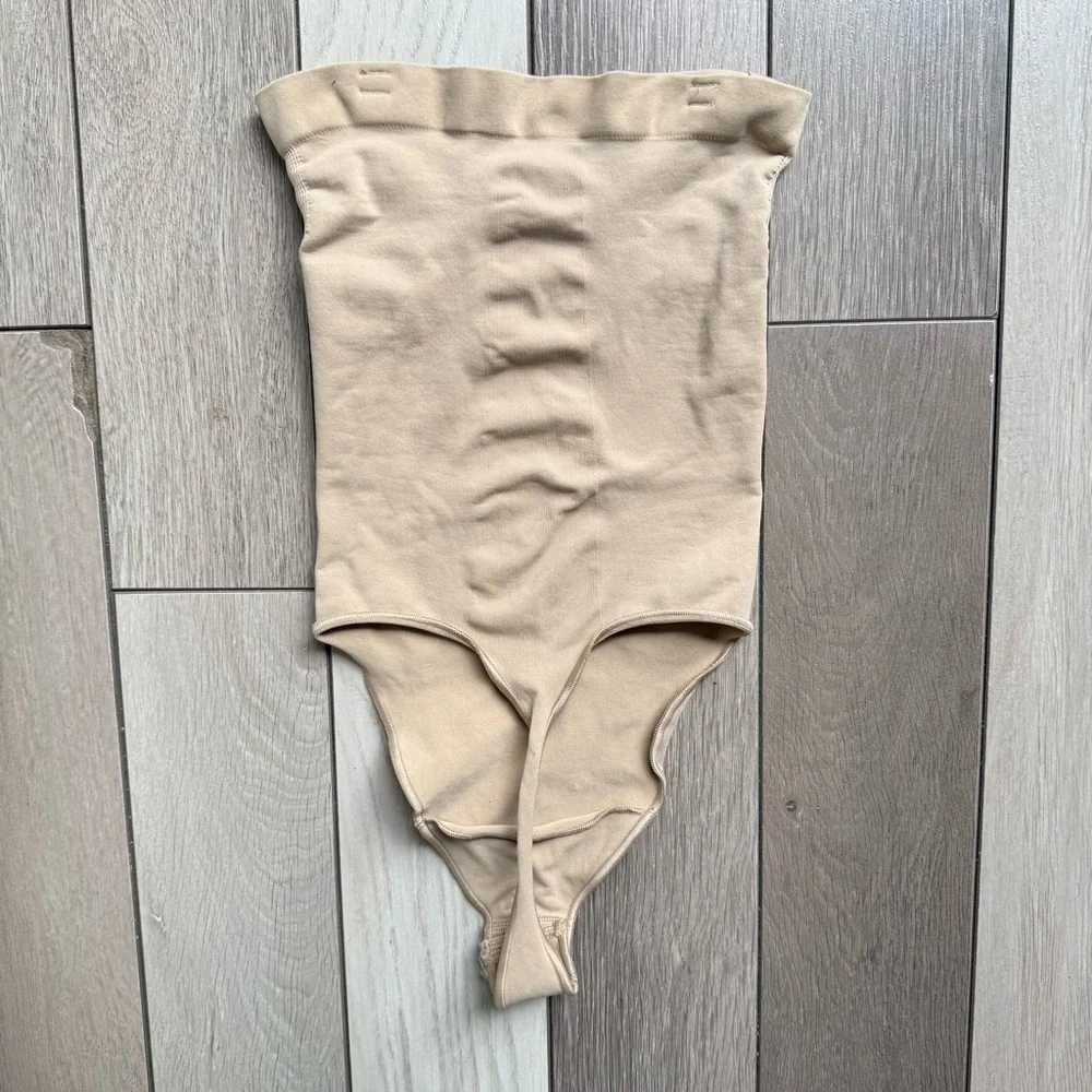 SKIMS Beige Bodysuit - Picture 5 of 7